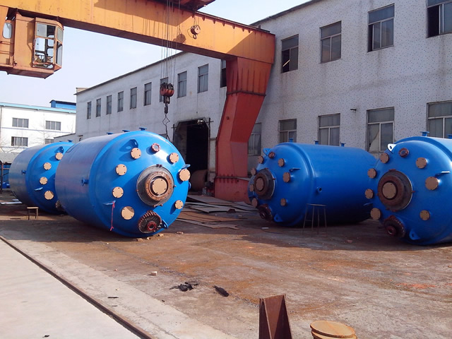 对焊法兰式搪瓷反应釜